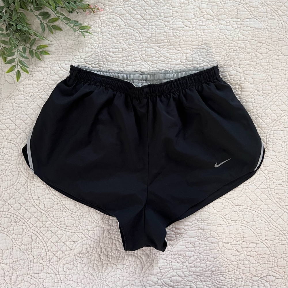 Nike: Women’s Dri-Fit Running Shorts Size Medium
